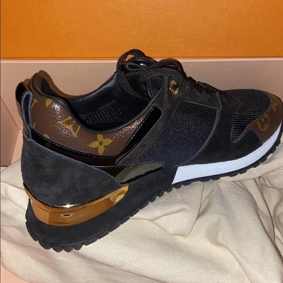 Louis Vuitton Run Away Sneaker 39.5 - Picture 7 of 7